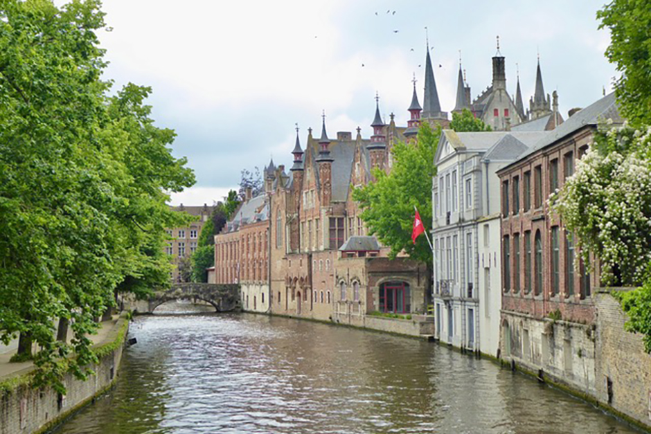 Balade en bord de canal © Visit Bruges.