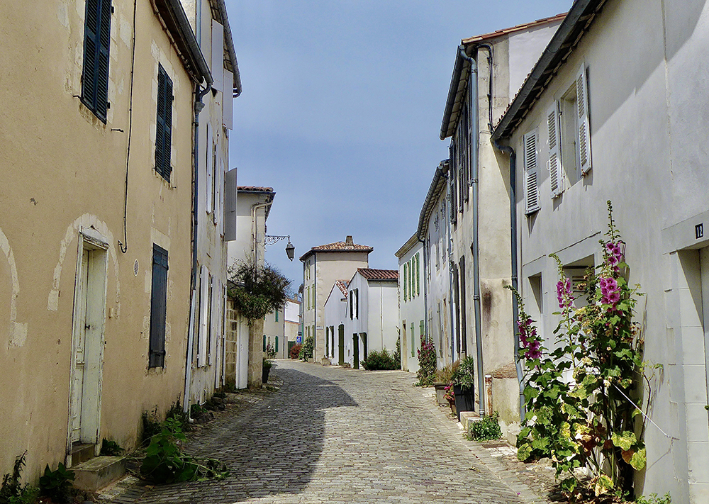 Balade dans les venelles de Saint-Martin de Ré © Catherine Gary